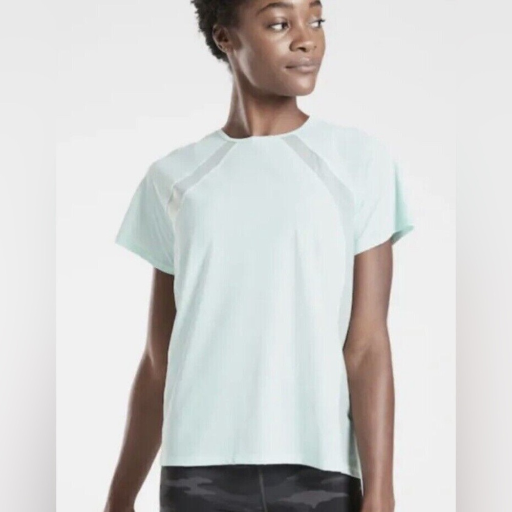 Large ATHLETA Ultimate Hybrid Athletic Workout Tee Oasis Blue Pale Mint top